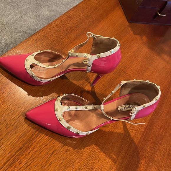 Halogen stud heels in blush (Valentino Rockstud) pink size 10.5 gold studs - Picture 10 of 10